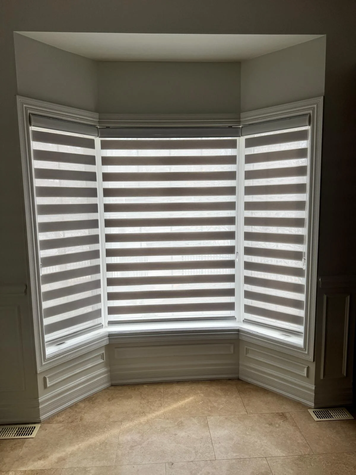 Custom bay window shades